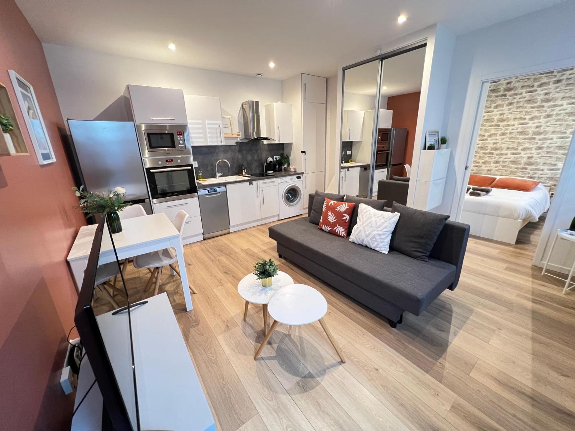 Le Remois - Charmant T2 - Renove - Parking - Cour Privative - Wifi Реймс Екстериор снимка