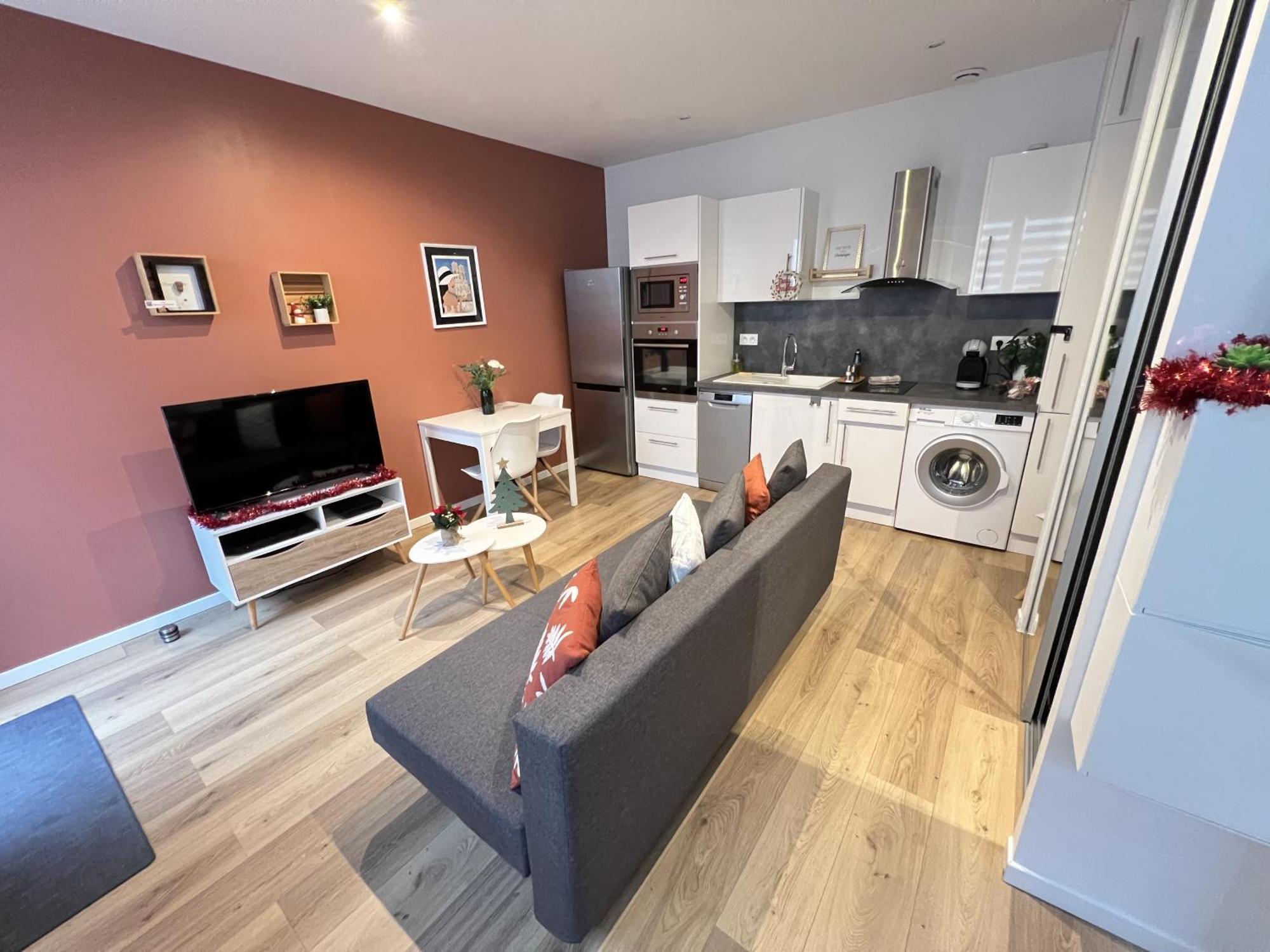 Le Remois - Charmant T2 - Renove - Parking - Cour Privative - Wifi Реймс Екстериор снимка